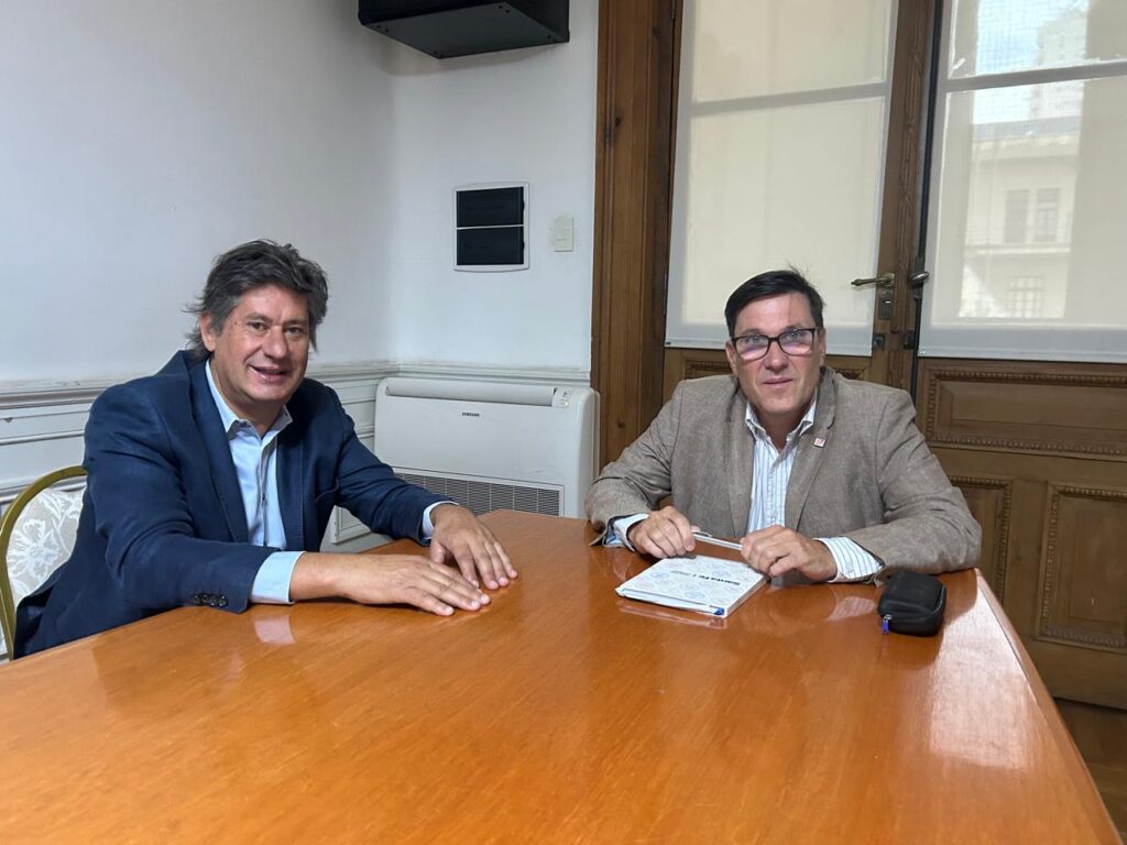 Roly Santacroce impulsa un hito educativo en Funes con la creación de la nueva Escuela Secundaria N° 728