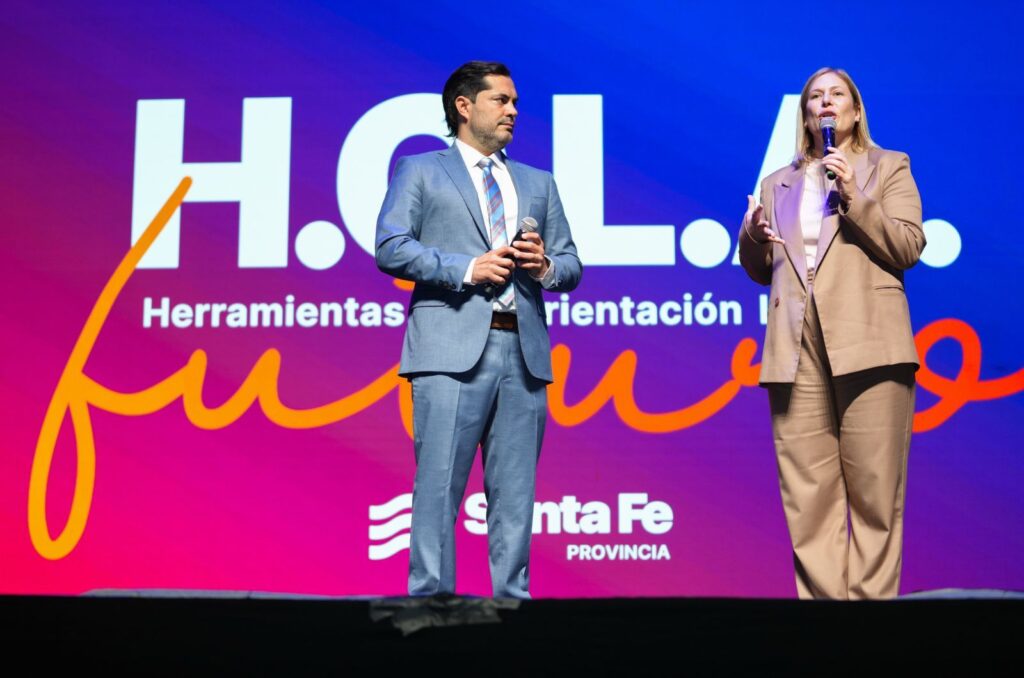 Rosario: Provincia lanzó HOLa Futuro y un entrenamiento para 1.600 emprendedores