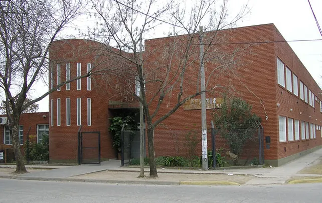 Funes suma dos aulas en la Secundaria 398 con el plan provincial 1000 Aulas