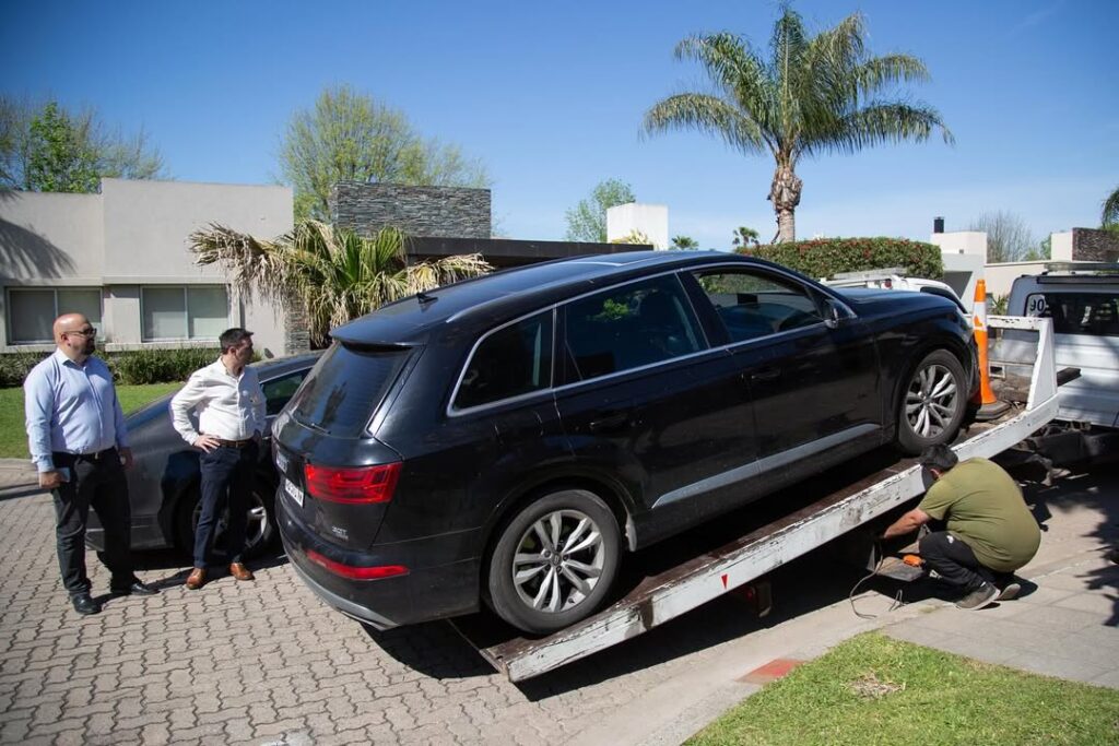 APRAD secuestró dos Audi en Funes Hills Miraflores