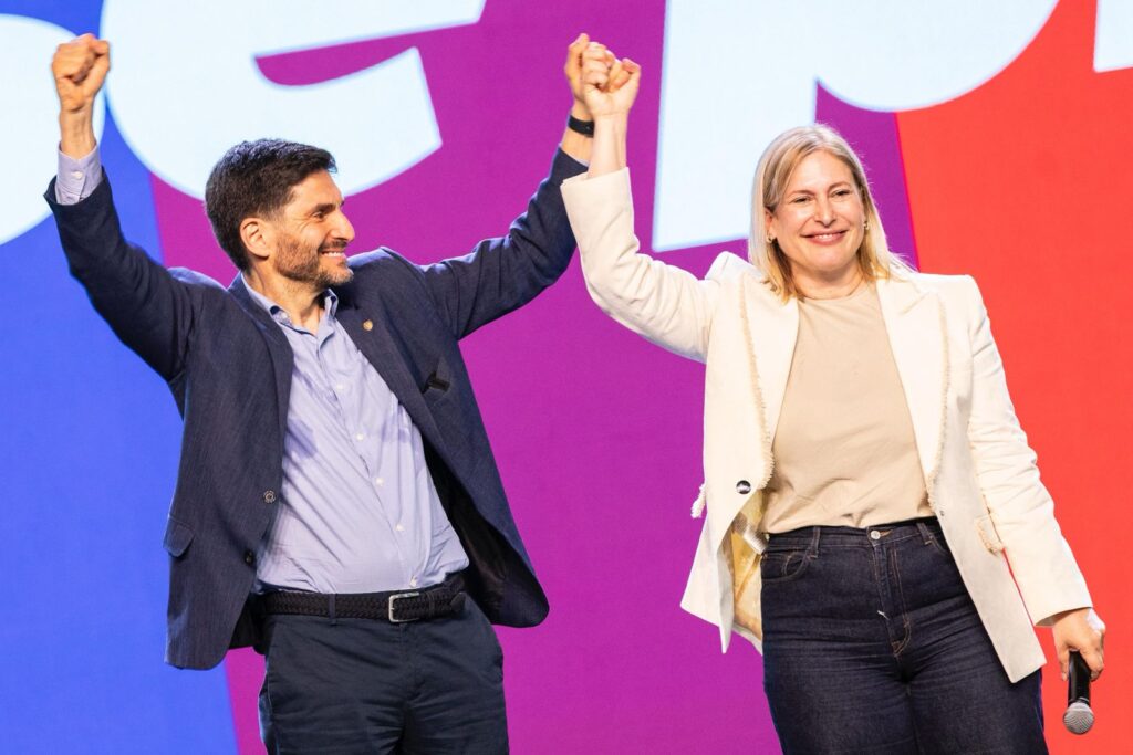 Encuesta en Santa Fe: GyC ubica a Tepp 26%, Scaglia 25% y LLA 21%. Pullaro 53% de aprobación y Milei 39%. Rumbo a la legislativa del 26 de octubre, paridad en la cima.