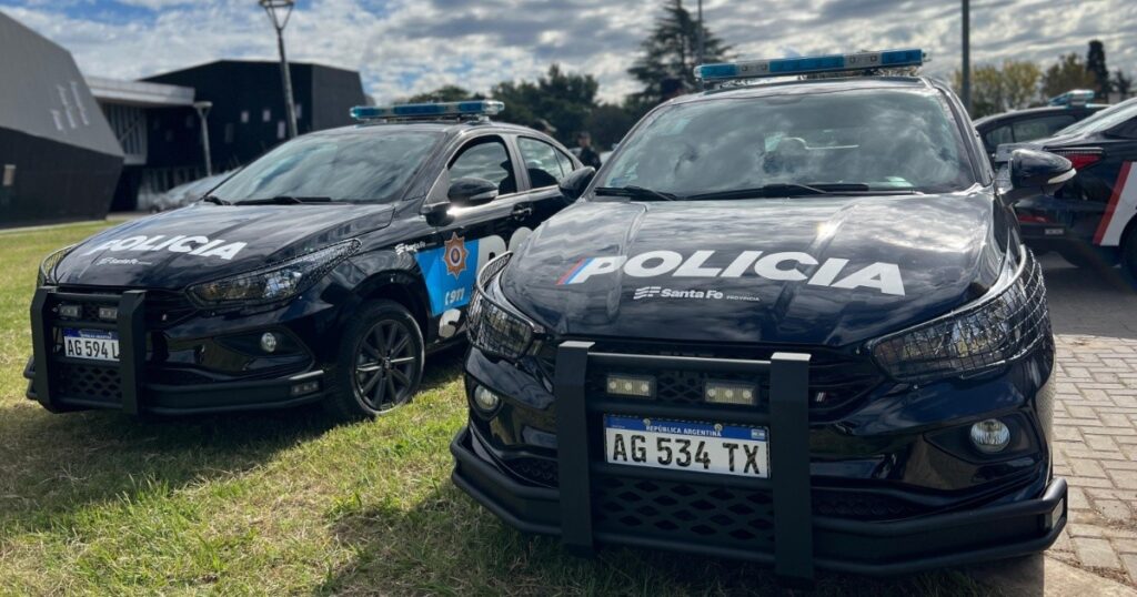 Móviles de la Policía de Santa Fe