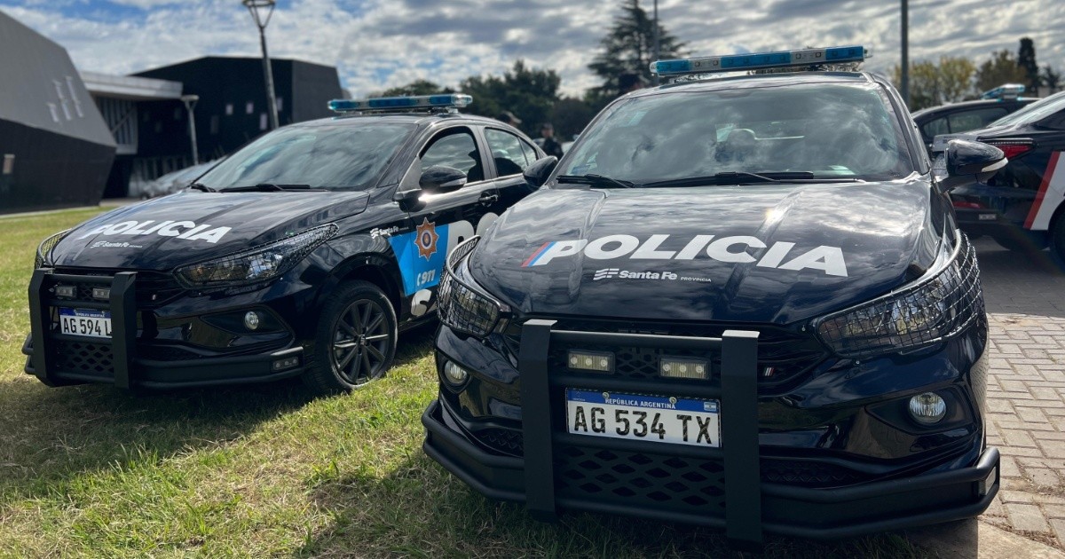 Móviles de la Policía de Santa Fe