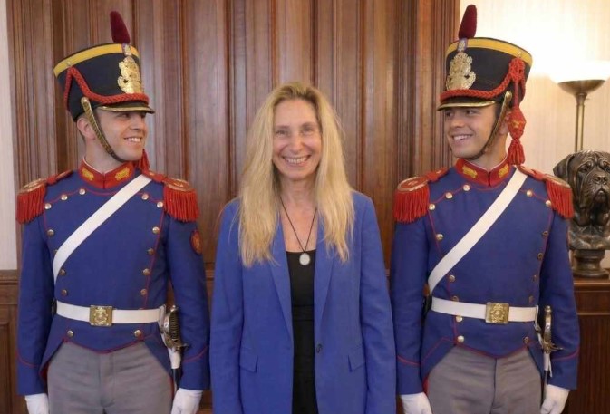 Cumpleaños de Karina Milei: los Granaderos tocaron ABBA en la Casa Rosada Captura-de-pantalla-2026-03-31-083924