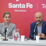 Puccini: "Tenemos el mejor talento del país y trabajamos para cambiarle la vida al mundo productivo, no para quedarnos en la crítica a Nación" Ciencia tecnología Santa Fe: reunión de Puccini con investigadores