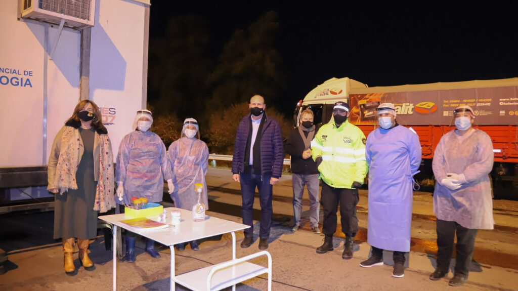 Perotti visitó el Acceso Cuidado ubicado en Florencia, al límite con Chaco