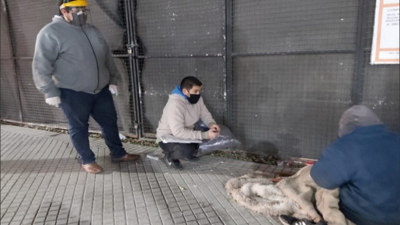 Coronavirus en Rosario: 400 personas viven en la calle en medio de la pandemia y la ola polar