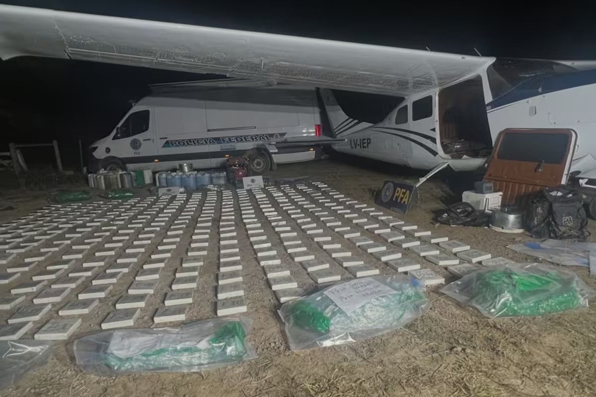 Avión 442 kilos cocaína operativo Policía Federal narco Rosario cartel