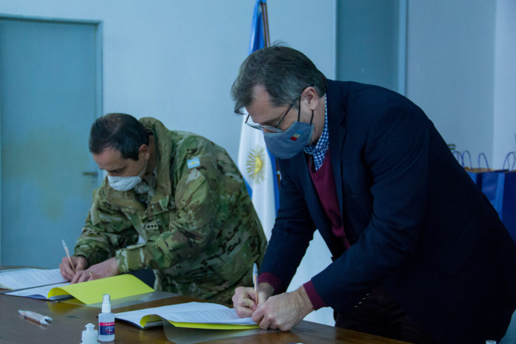 La provincia firmó un convenio con el Ejército Argentino de apoyo y asistencia a la comunidad