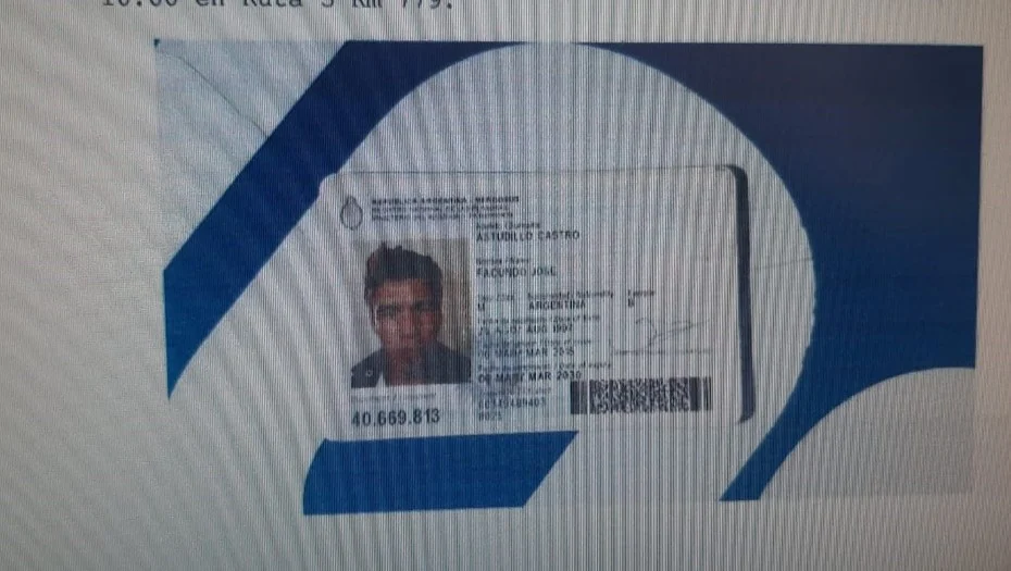 Aparecen fotos del DNI de Facundo Astudillo Castro en el celular de un policía