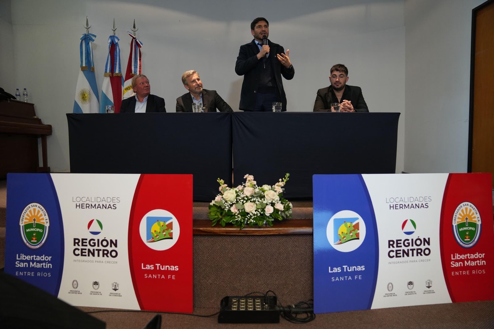 Acto del Acuerdo Las Tunas Libertador San Martín en la UAP
