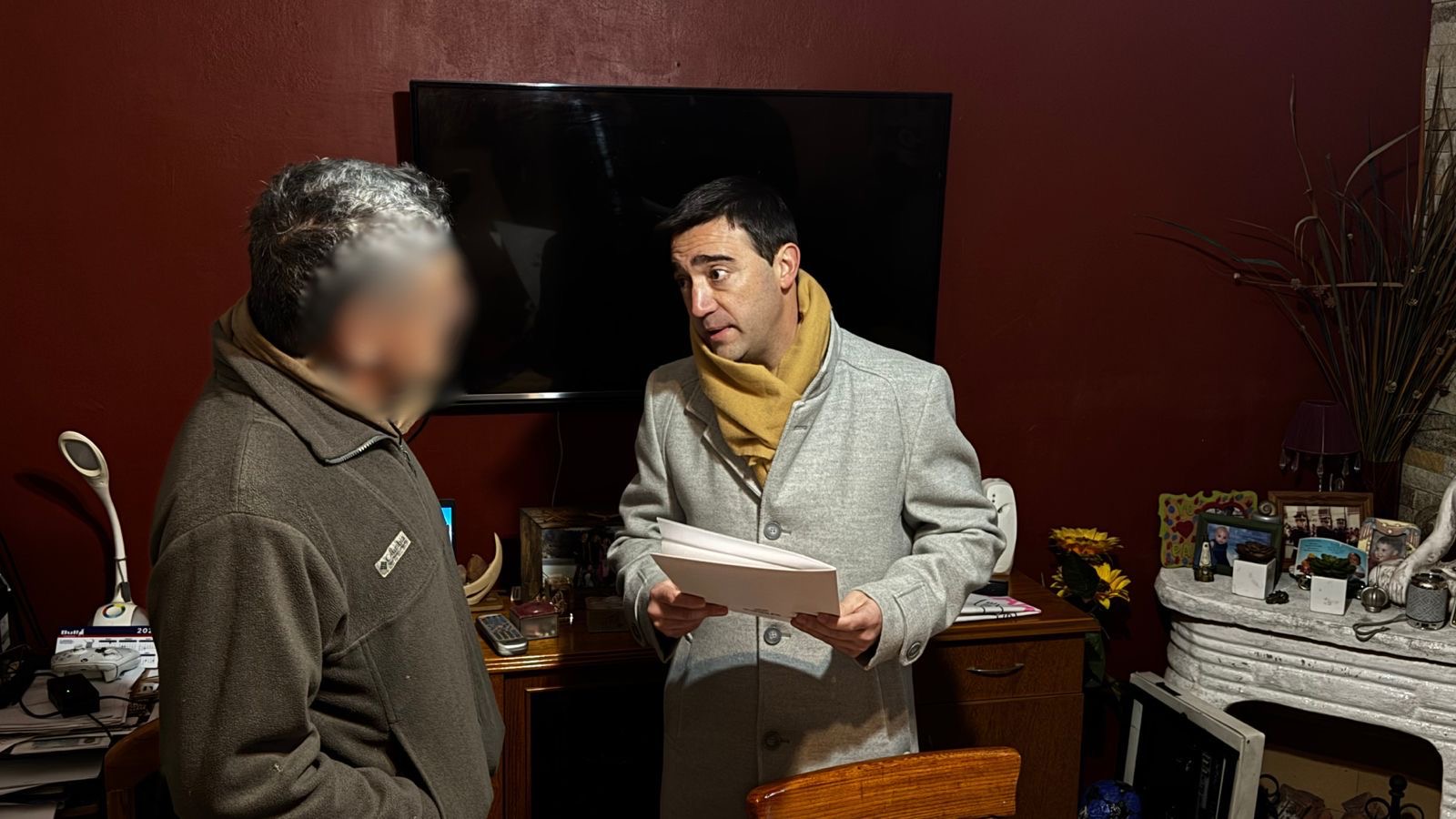 Matías Figueroa Escauriza dialoga durante el operativo en Rosario