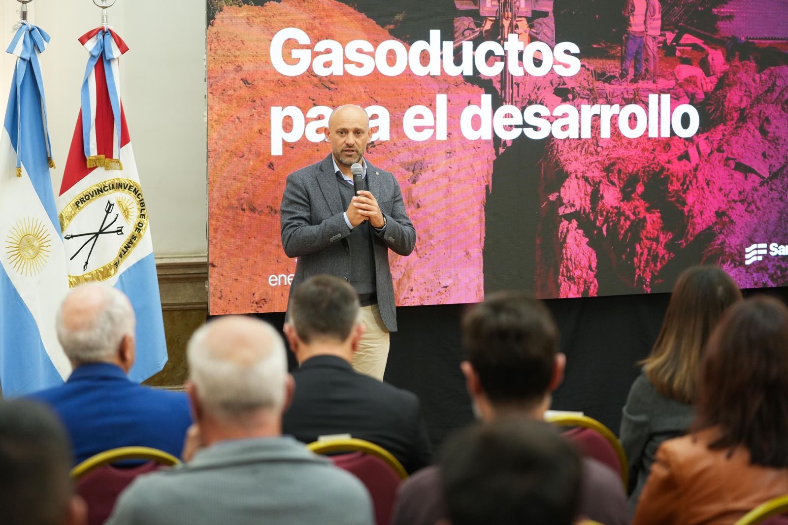 Autoridad provincial expone en la licitación de Gasoductos para el Desarrollo en Rosario