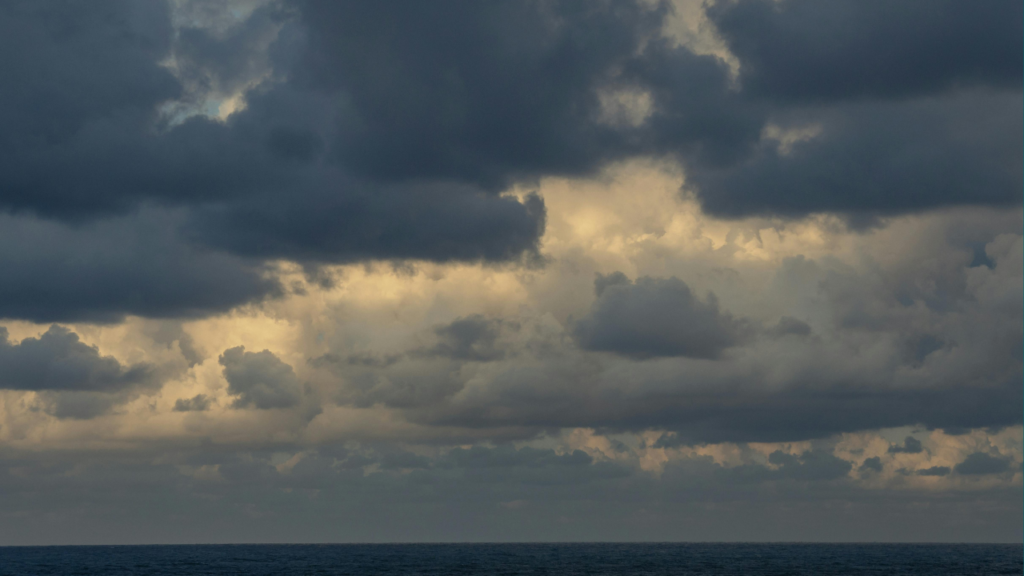 Clima en Rosario: cielo nublado, frío y descenso térmico en la región
