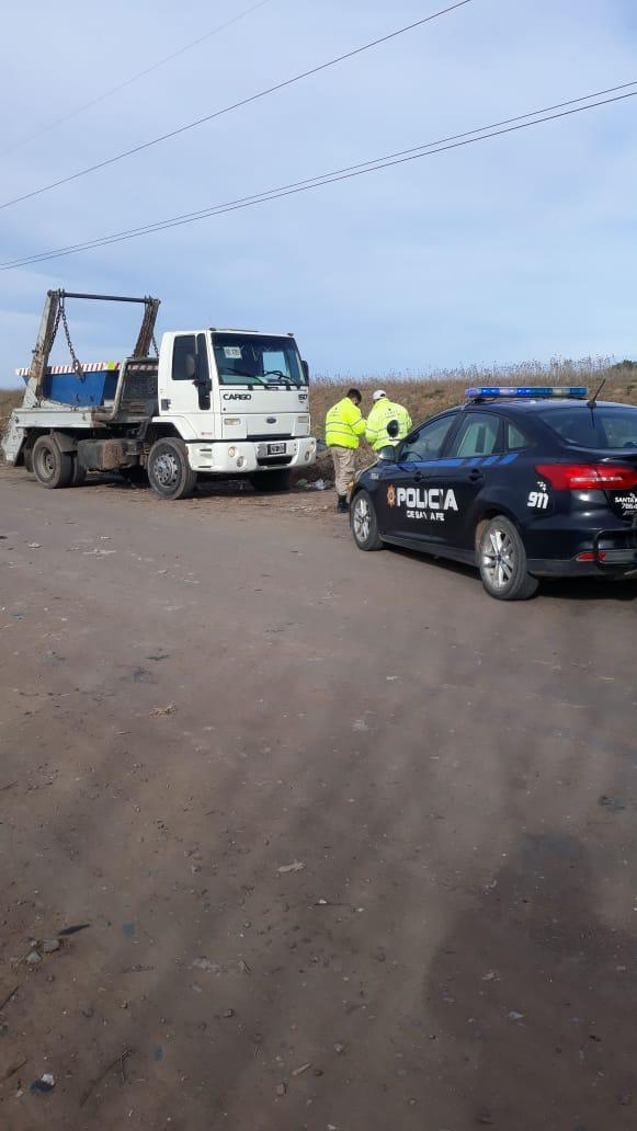 Detenido por arrojar basura en Funes