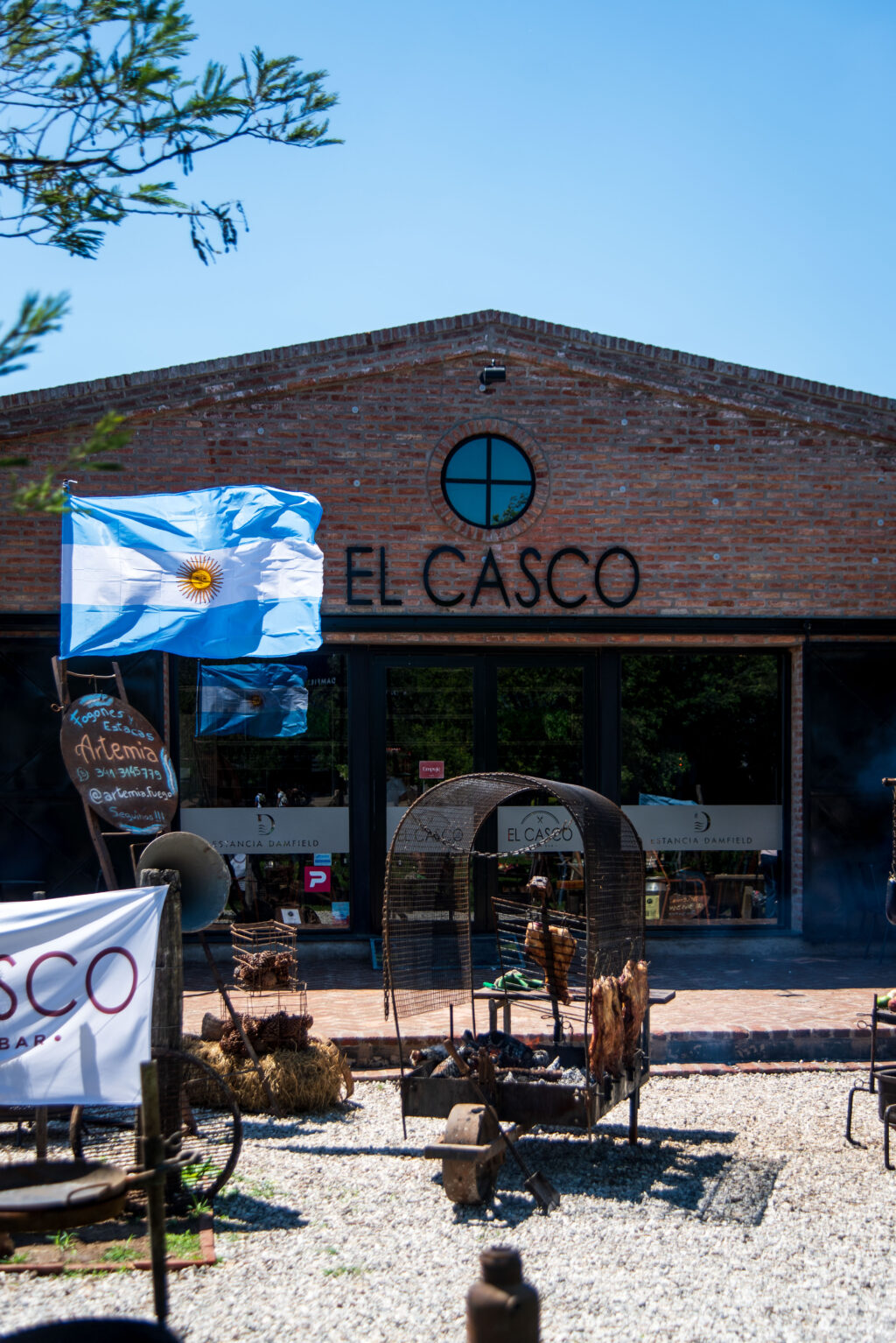 Domingos de peña en El Casco Bar de Estancia Damfield