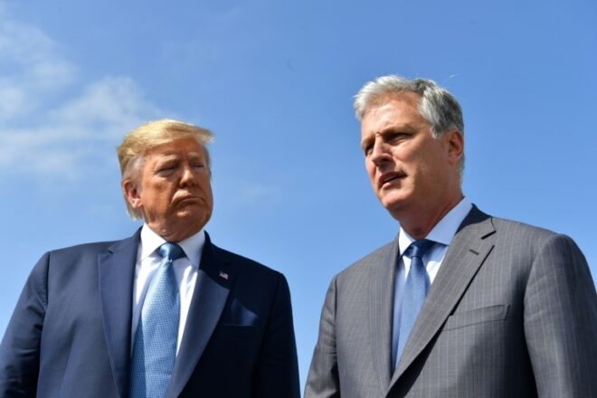 El consejero de Seguridad Nacional de Trump da positivo en la prueba de covid-19