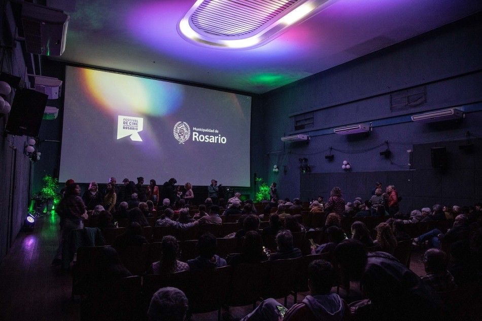 Inauguración del Festival de Cine Latinoamericano Rosario en una sala llena