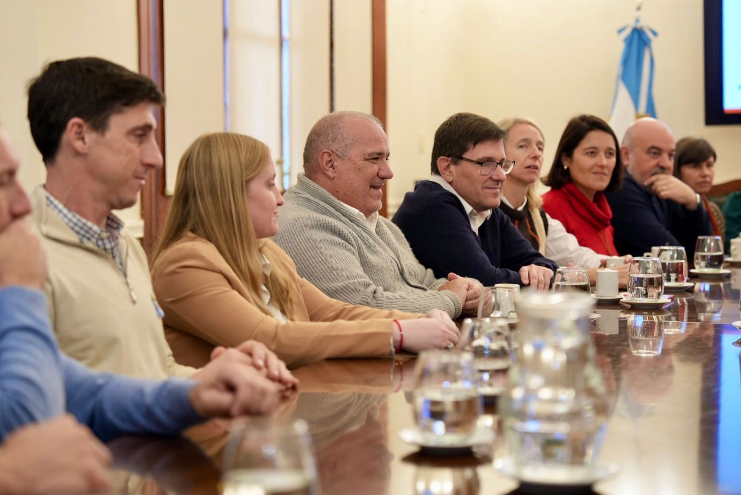 Funcionarios provinciales y autoridades de la UTN durante la reunión por el convenio