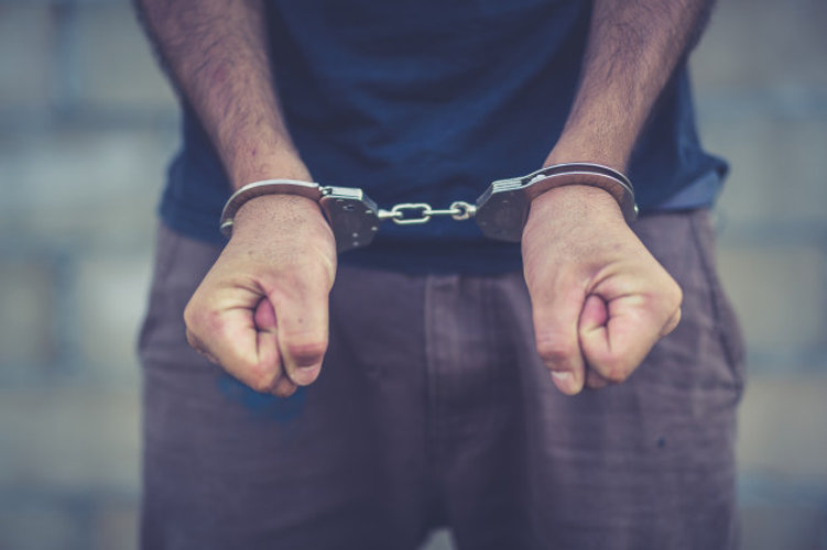 funes comando arrestó tres