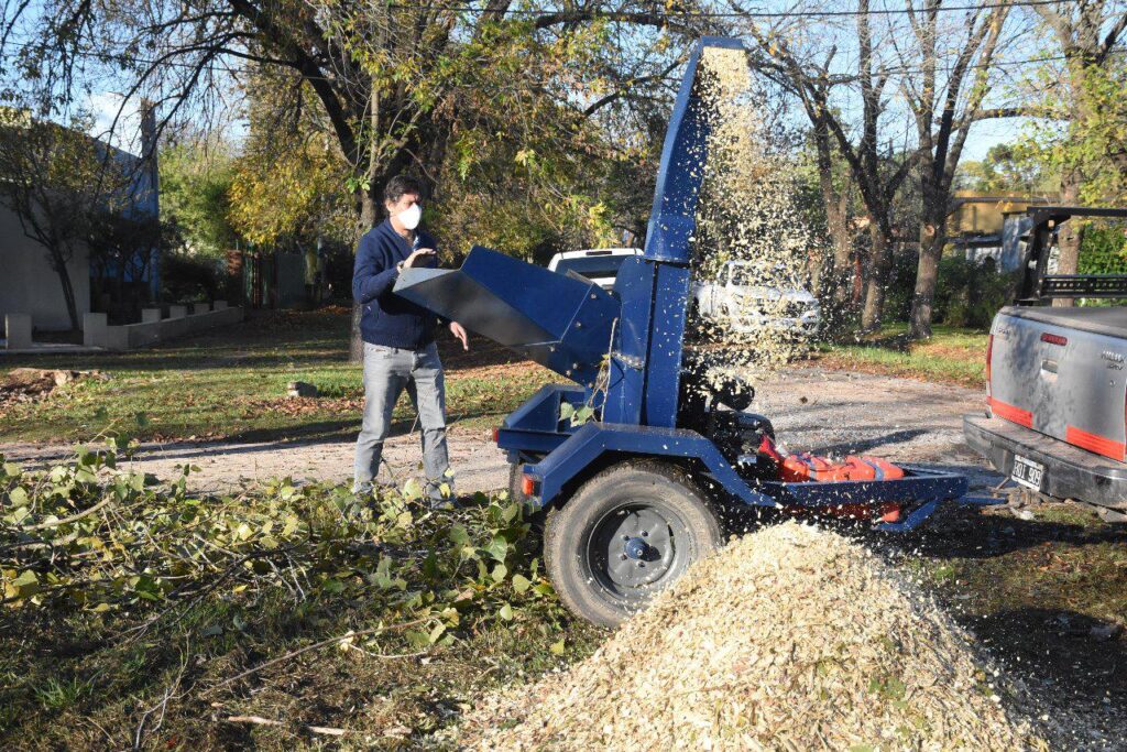 #Funes es la primera ciudad de la región en sumar una máquina chipeadora