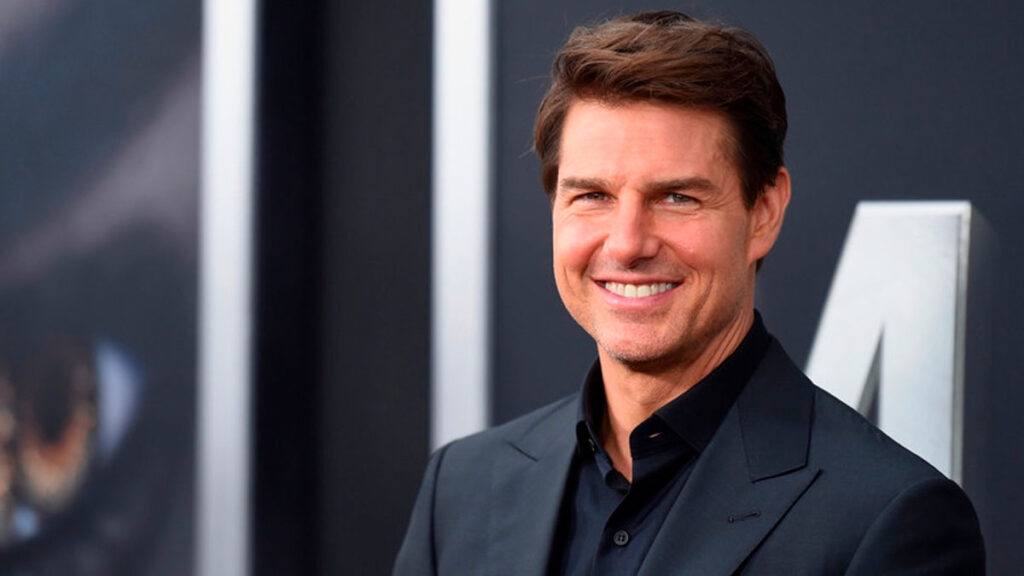 Furor en las redes por un vídeo de Tom Cruise saltando con una moto al vacío