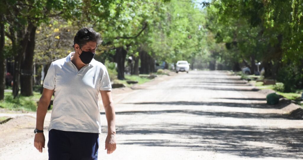 Gestión Santacroce: comienza el pavimento en calle Elorza