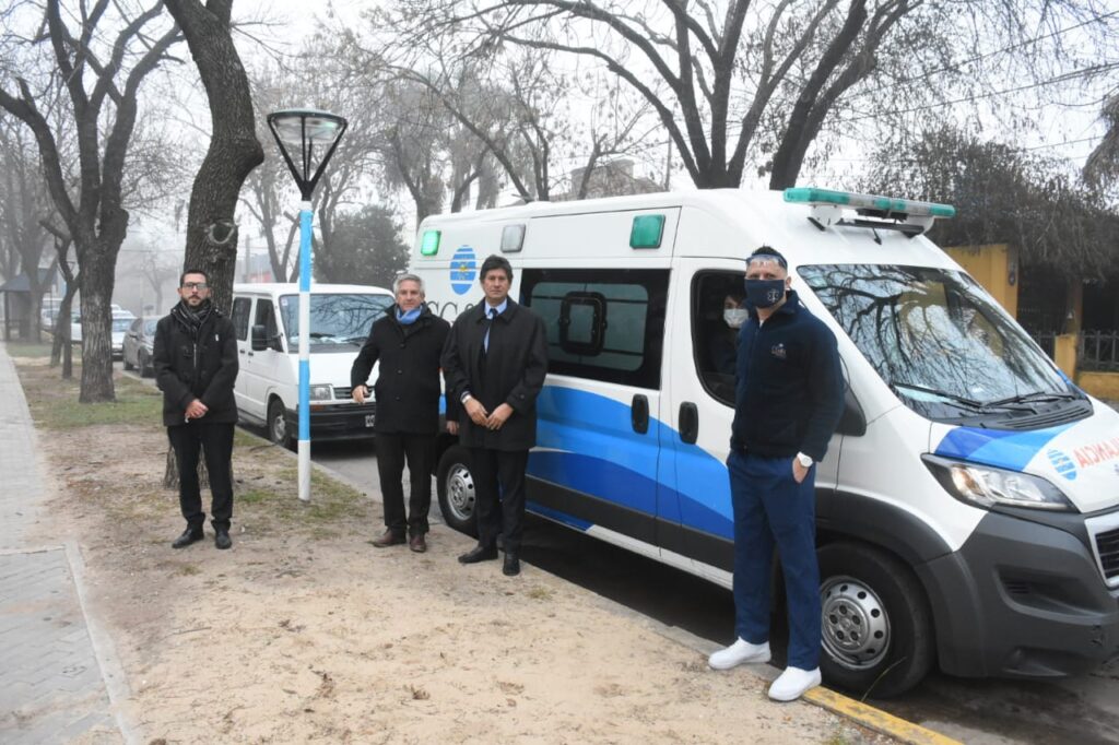 La Gestión Santacroce suma una ambulancia más para los adultos mayores