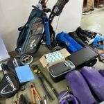 Operativo PDI Rosario: palos de golf y raqueta de tenis secuestrados