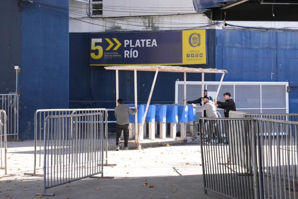 Operativos seguridad Rosario: ingreso al Gigante de Arroyito previo al partido de Copa Libertadores