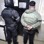 persecución moto Baigorria: efectivo motorizado custodia al aprehendido en seccional