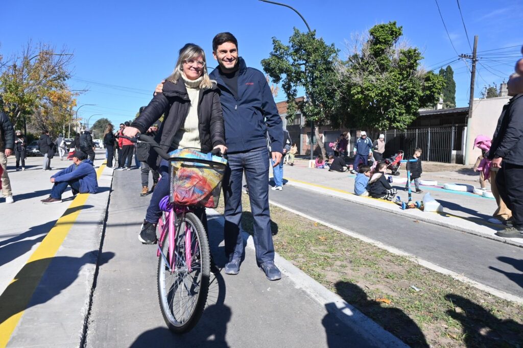 avenida Rouillon Rosario ciclovia bicicleta vecina Pullaro