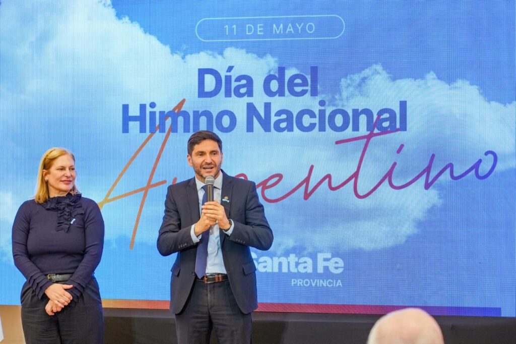 Pullaro presentó el Himno en Lengua de Señas Argentina