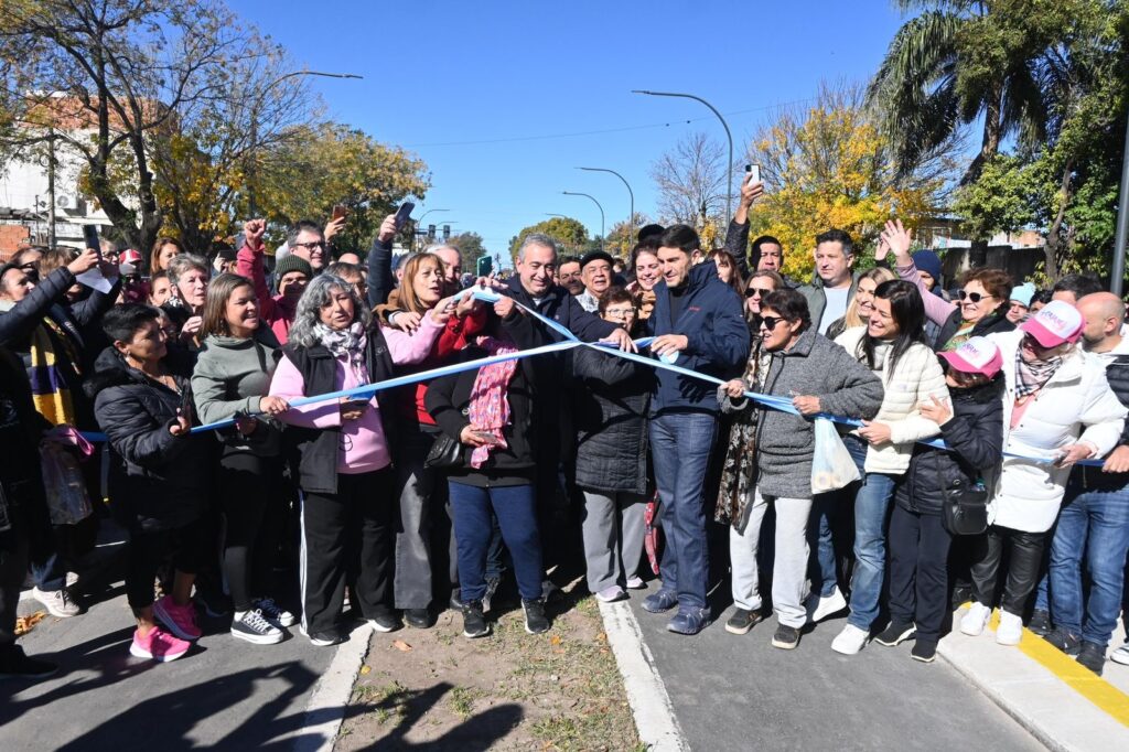 avenida Rouillon Rosario inauguracion Pullaro Javkin corte de cinta