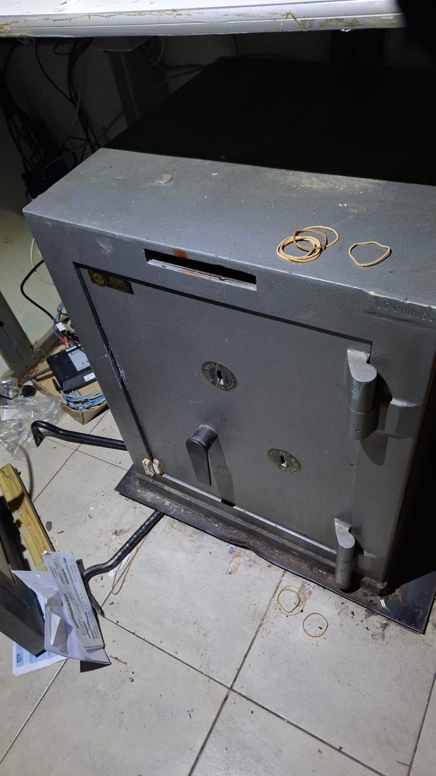 Robo Rapipago Rosario caja fuerte dañada en el interior del local de 27 de Febrero al 5800