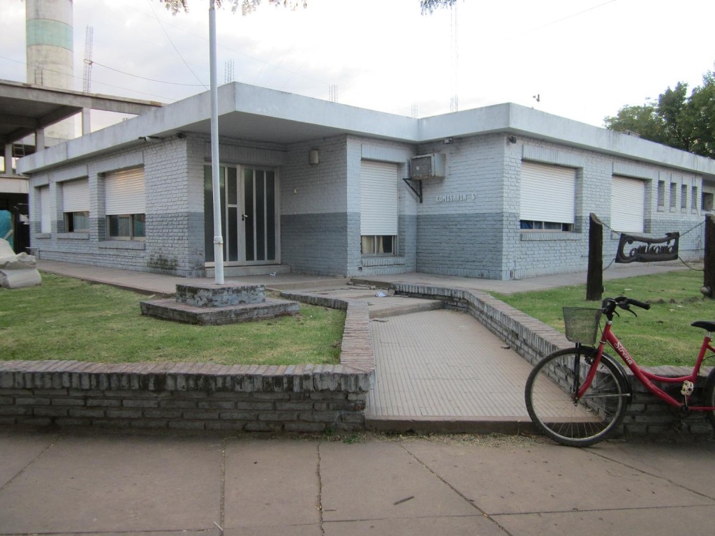 #Roldán: 4 hombres intentaron secuestrar a una joven de 15 años