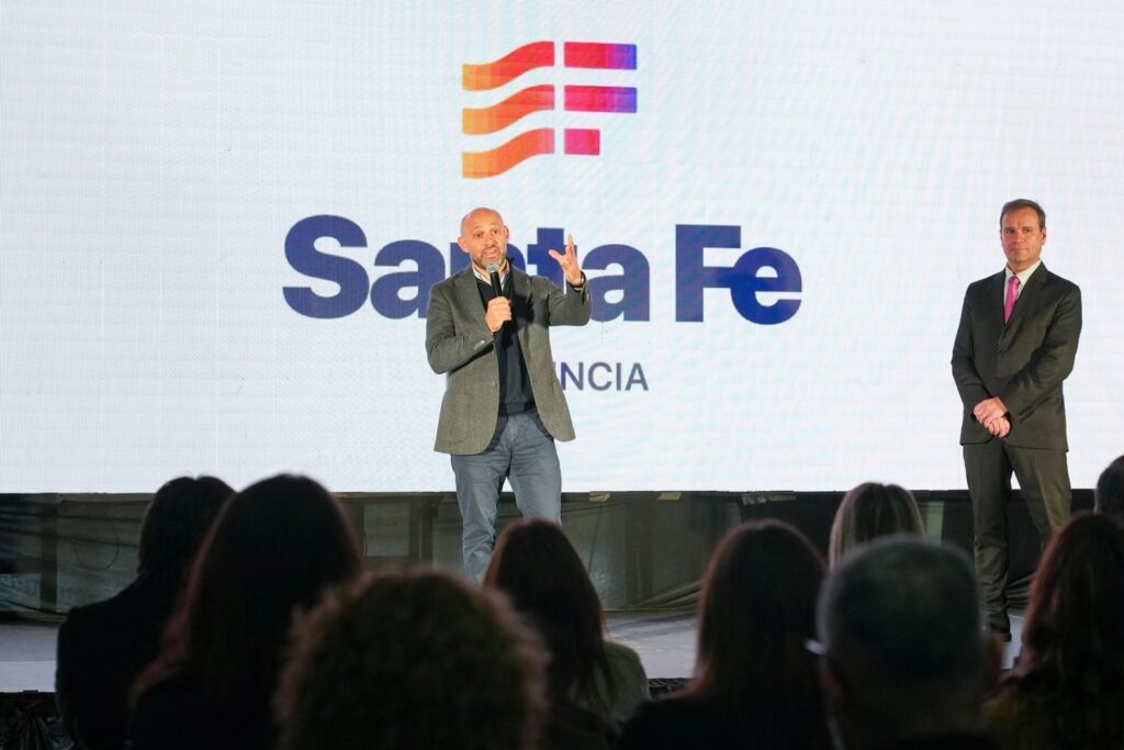 El ministro Gustavo Puccini en la apertura de la Ronda de Negocios Santa Fe en La Redonda