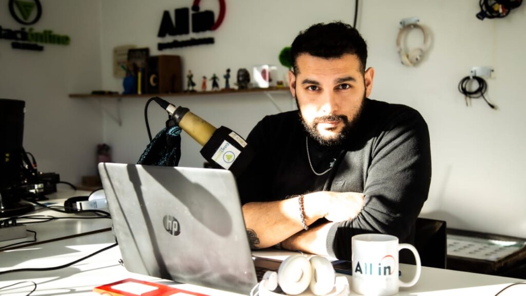 Sebastián Villalba: "Con EstaciOnline hacemos lo que ningún medio logra en la región"