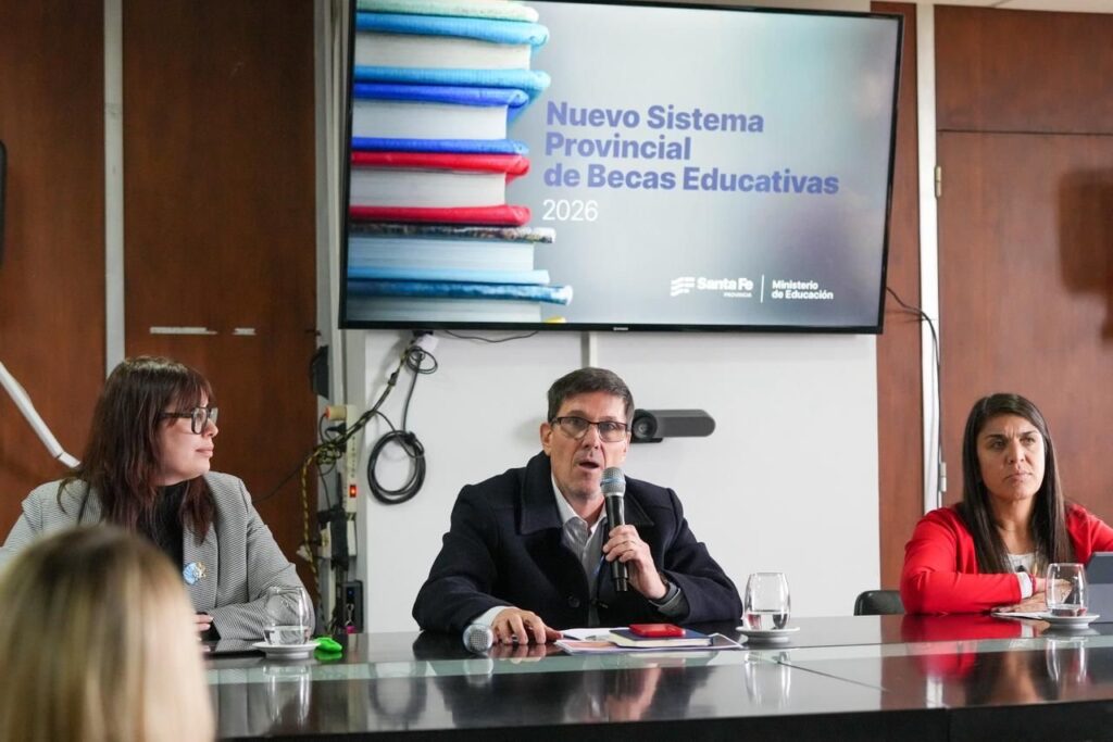 Presentación del Sistema Provincial de Becas en el Ministerio de Educación de Santa Fe