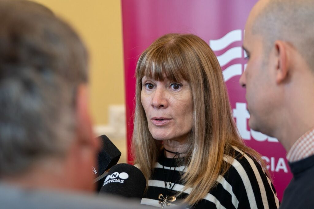 Susana Rueda anuncia Espacio Santafesino 2026 en conferencia de prensa