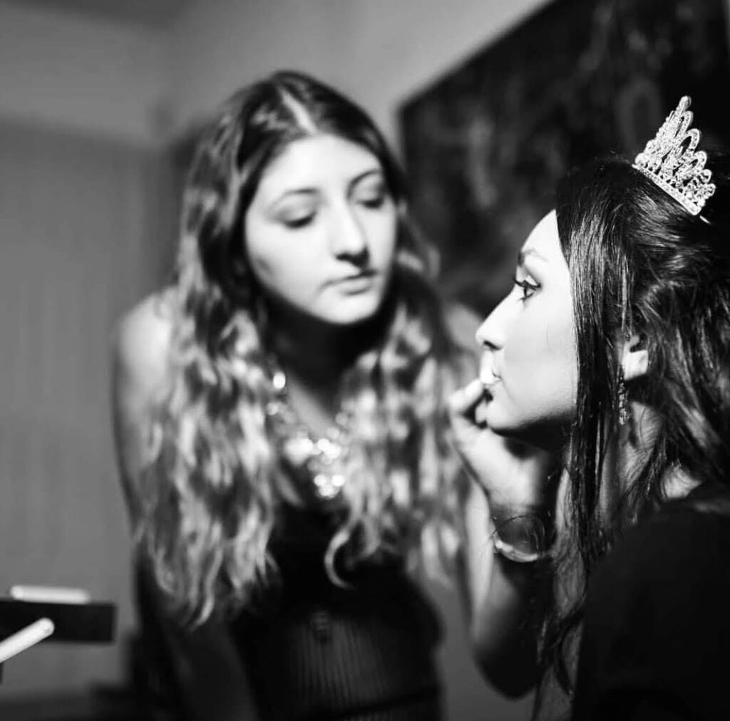 #Talentos Funes: Conocé a Rocio Baio, gran maquilladora local