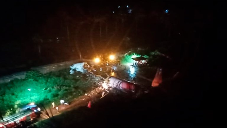 Un avión de Air India con 191 personas se estrelló en el aeropuerto de Kozhikode, Kerala