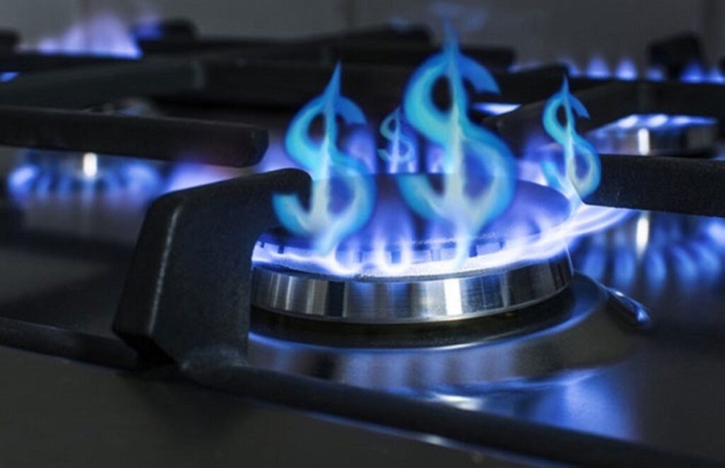 Zona Fría: hornalla de gas encendida ilustra la suba de tarifas en Rosario