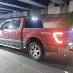 Persiguieron a una Ford F-150 en Circunvalación y le secuestraron más de 15 millones de pesos sin justificar Ford F-150 FX4 Lariat bordó secuestrada bajo un puente de Av. Circunvalación, Rosario
