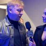 Chicharra en Funes: Estacionline cubrió la apertura con el ministro Puccini Abby Cataudella entrevista a un invitado durante la apertura de Chicharra en Funes para Estacionline