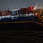 Un tren de NCA chocó a un taxi y dejó al conductor lesionado