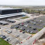 Aeropuerto de Rosario: sumaron 16 espacios de estacionamiento Vista aérea del Aeropuerto de Rosario con la nueva playa de estacionamiento