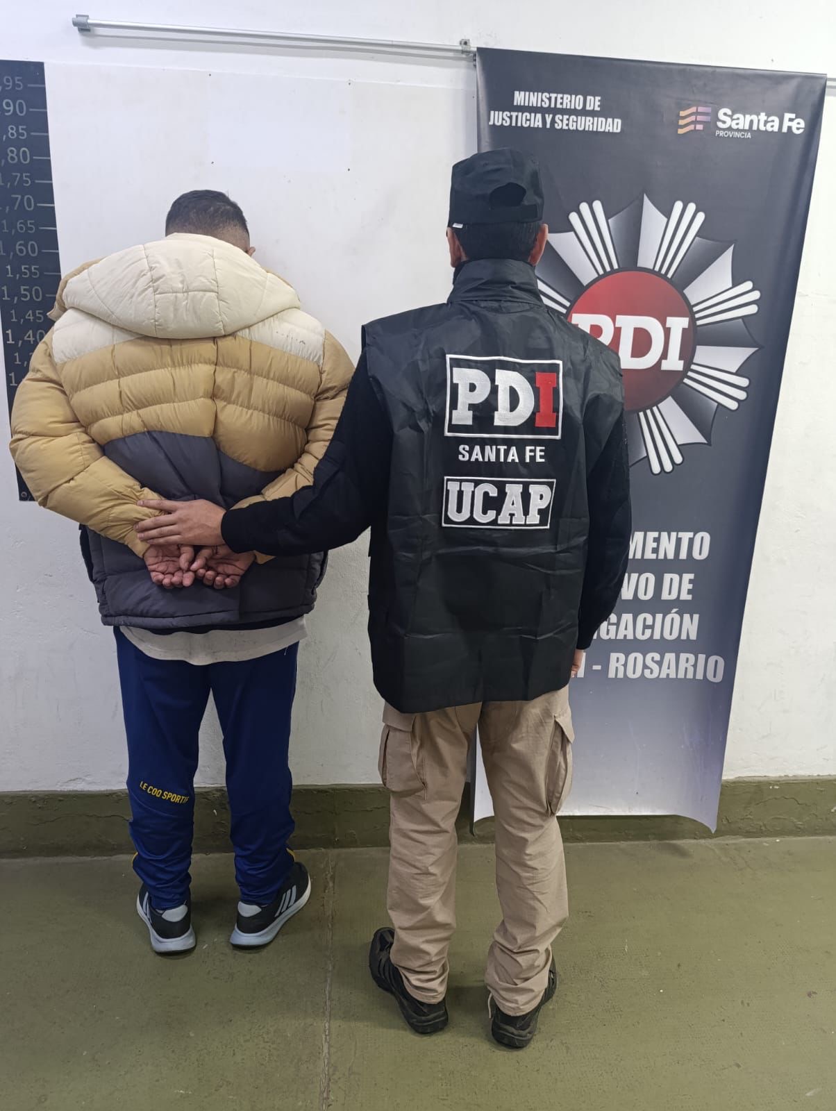 Aprehendido en Granadero Baigorria custodiado por agente de la UCAP-PDI Santa Fe