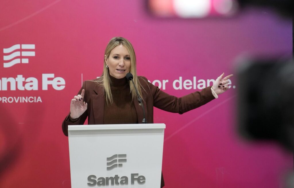 La vocera Virginia Coudannes en el balance del Día de la Bandera en Rosario