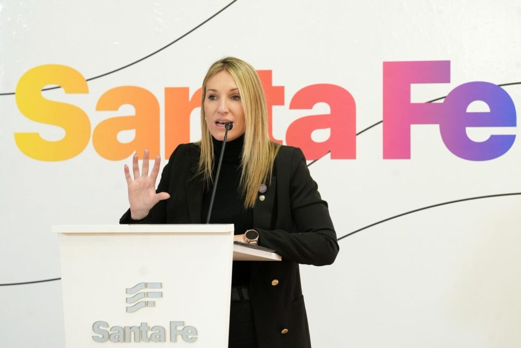 Virginia Coudannes, vocera del Gobierno de Santa Fe, en conferencia sobre el fallo por flagrancia virtual